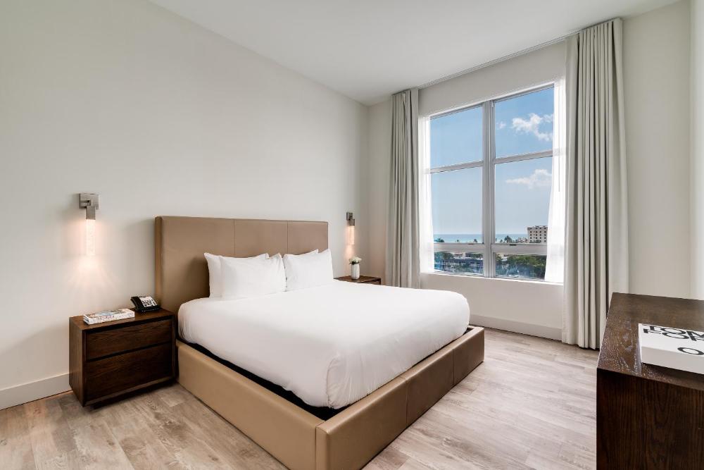 One Bedroom Suite King with Water View interior